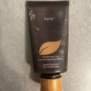 Tarte Foundation in Med Tan Neutral